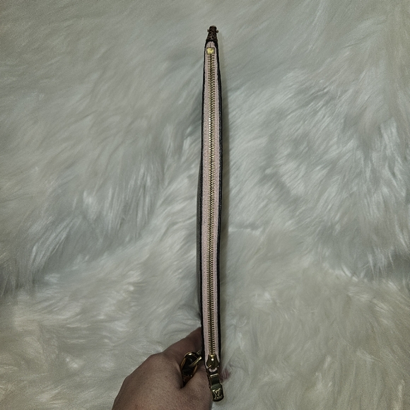 Louis Vuitton Damier Ebene Neverfull MM Pouch w/ Rose Ballerine Interior… - Picture 5 of 14